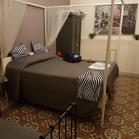 Happy Stay Guesthouse-3